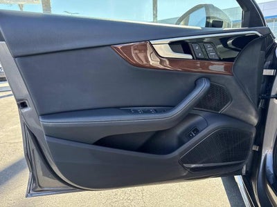 2022 Audi A4 Premium Plus 40 TFSI quattro S tronic