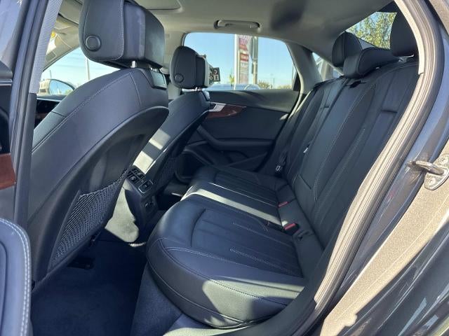 2022 Audi A4 Premium Plus 40 TFSI quattro S tronic