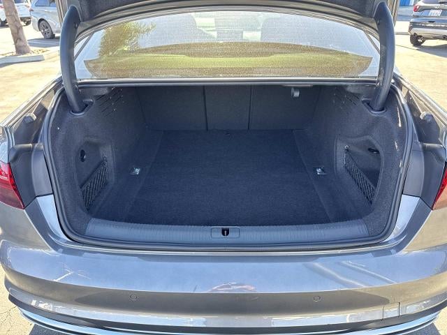 2022 Audi A4 Premium Plus 40 TFSI quattro S tronic