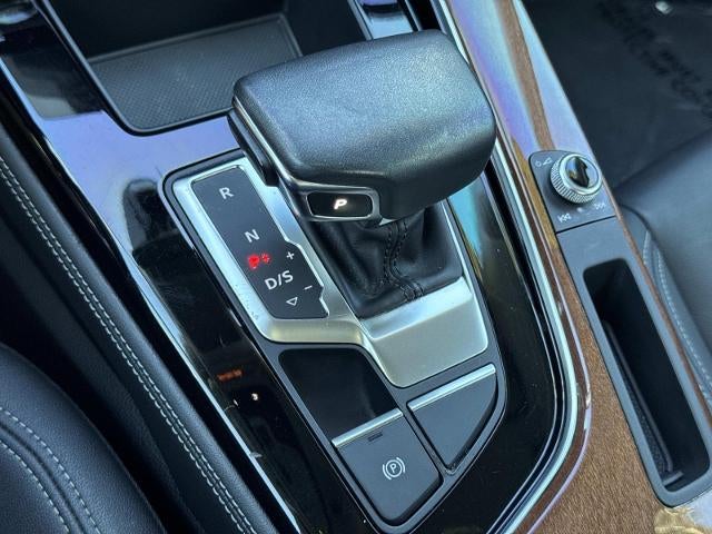 2022 Audi A4 Premium Plus 40 TFSI quattro S tronic