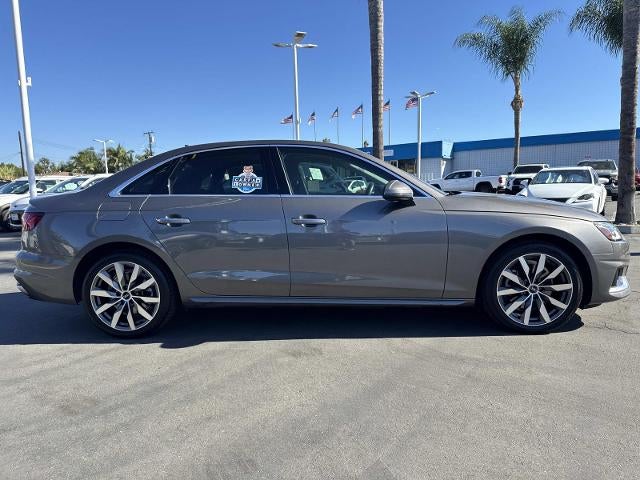 2022 Audi A4 Premium Plus 40 TFSI quattro S tronic