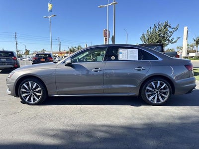 2022 Audi A4 Premium Plus 40 TFSI quattro S tronic